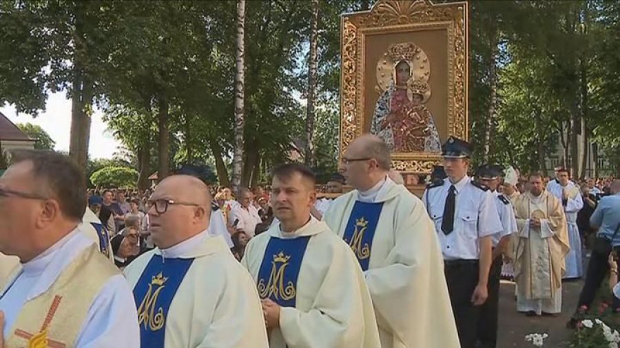 Uroczystości w 40-lecie koronacji obrazu Matki Bożej w Różanymstoku/fot. TVP3 Białystok